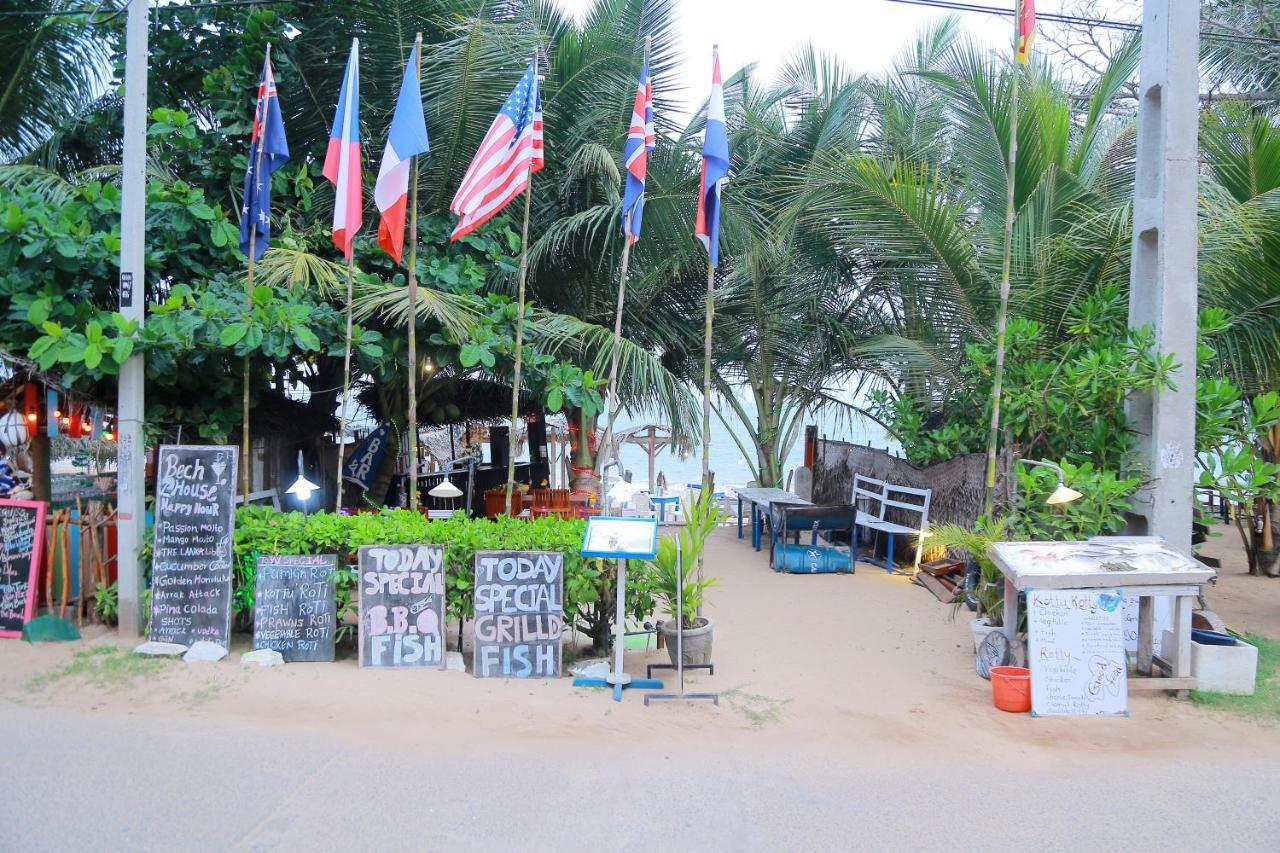 Golden Surfer Beach Hotel Tangalle Buitenkant foto