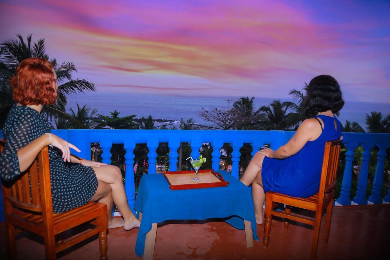 Golden Surfer Beach Hotel Tangalle Buitenkant foto